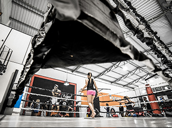 拳击女子48-51公斤：任灿灿摘铜